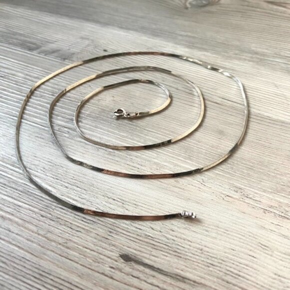 Sterling Silver 925 Italy 30" Three Sided Triangular Snake Chain Necklace 10.16g - Picture 2 of 15